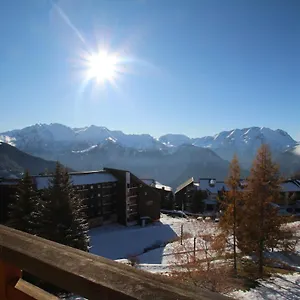 le-cocon-t2coin-montagne-vue-panoramique-eclose.hotels-rhonealpes.com/